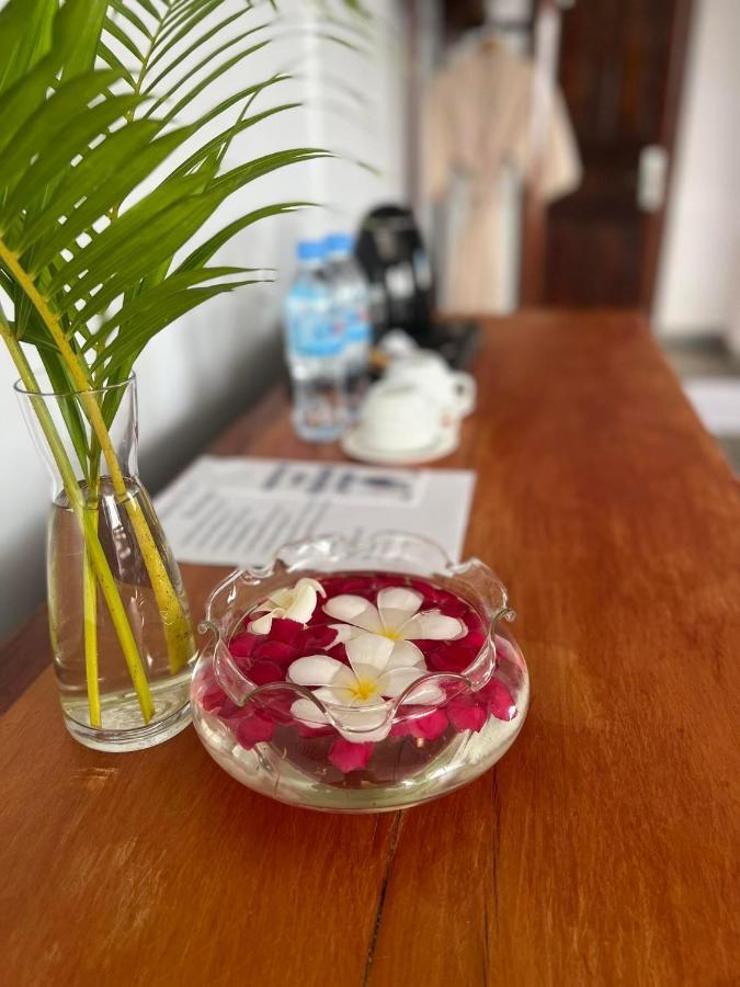 Отель The Moon Kampot Boutique Экстерьер фото