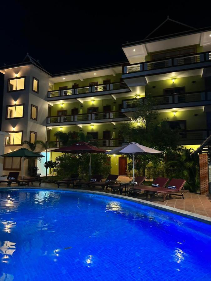 Отель The Moon Kampot Boutique Экстерьер фото