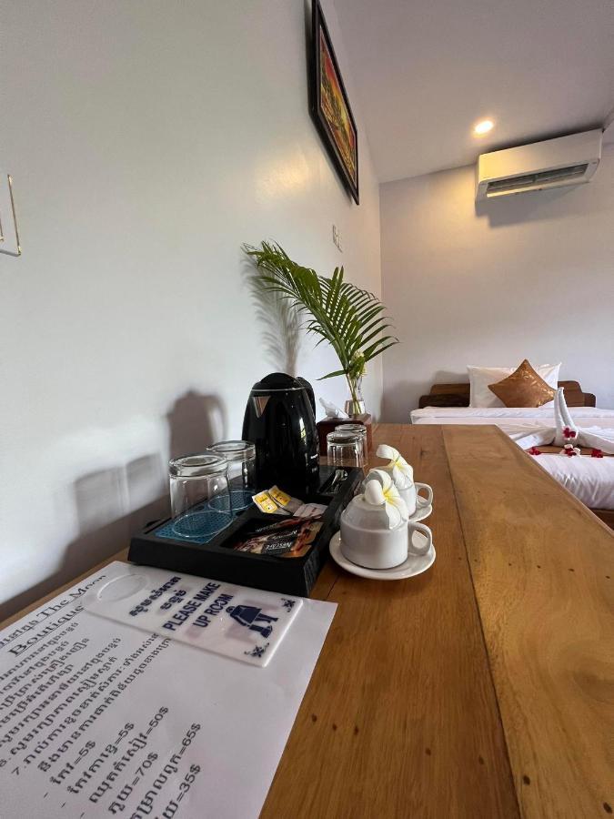 Отель The Moon Kampot Boutique Экстерьер фото