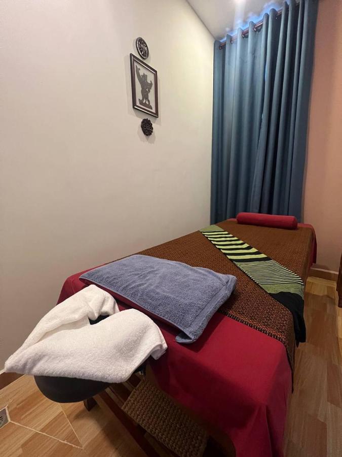 Отель The Moon Kampot Boutique Экстерьер фото
